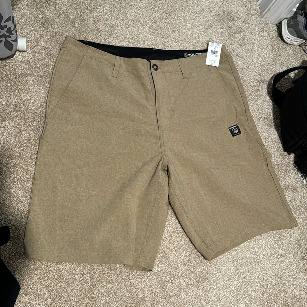 Men’s Volcom Tan Shorts